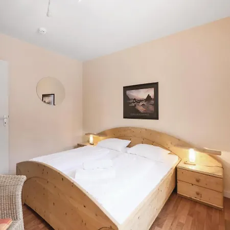 One-bedroom In 아파트 *