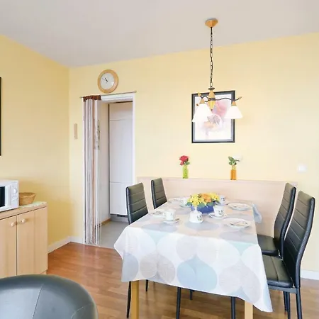 아파트 One-bedroom In 프레이분크